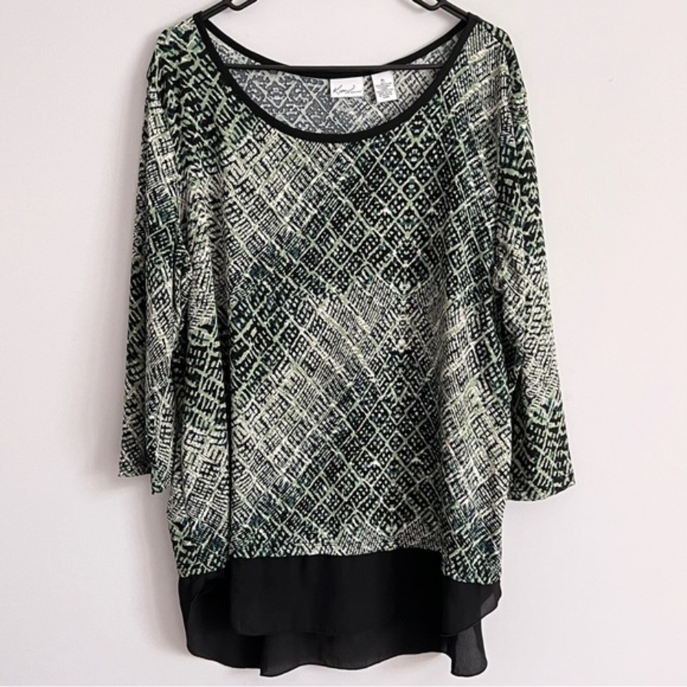 Kim Rogers Green and Black Snake Print Half Sleeve High Low Blouse